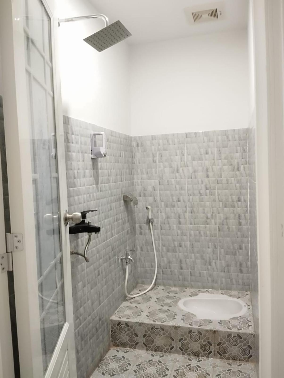 Kareem Syariah Hostel Bukittinggi Ngoại thất bức ảnh