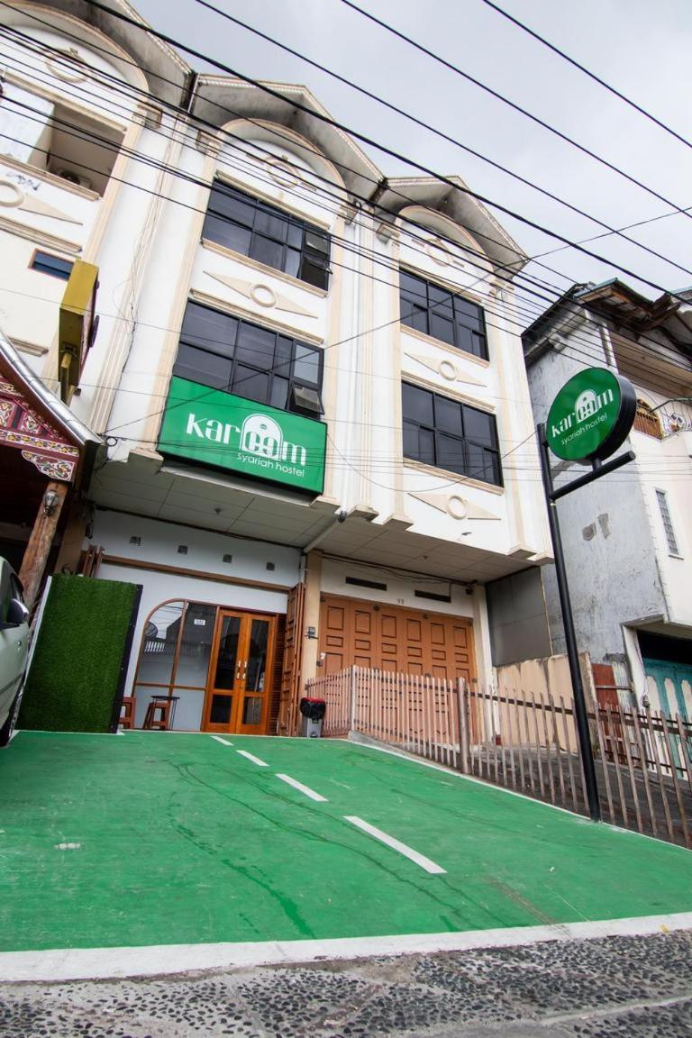 Kareem Syariah Hostel Bukittinggi Ngoại thất bức ảnh
